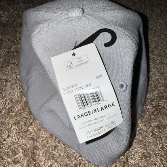 Volcom Hat - Picture 4 of 4